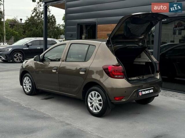 Коричневий Рено Сандеро, об'ємом двигуна 1 л та пробігом 105 тис. км за 8698 $, фото 36 на Automoto.ua