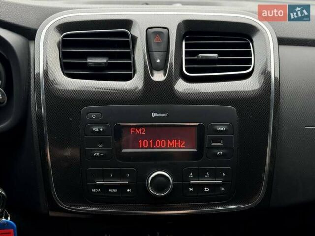 Коричневий Рено Сандеро, об'ємом двигуна 1 л та пробігом 105 тис. км за 8698 $, фото 24 на Automoto.ua