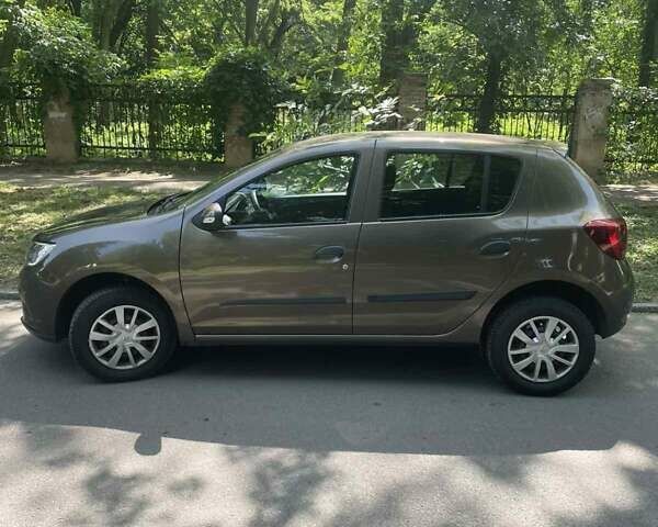 Рено Сандеро 2020 в Днепре (Днепропетровске) на Automoto.ua Коричневый Рено Сандеро, объемом двигателя 1.46 л и пробегом 178 тыс. км за 9800 $, фото 14 на Automoto.ua
