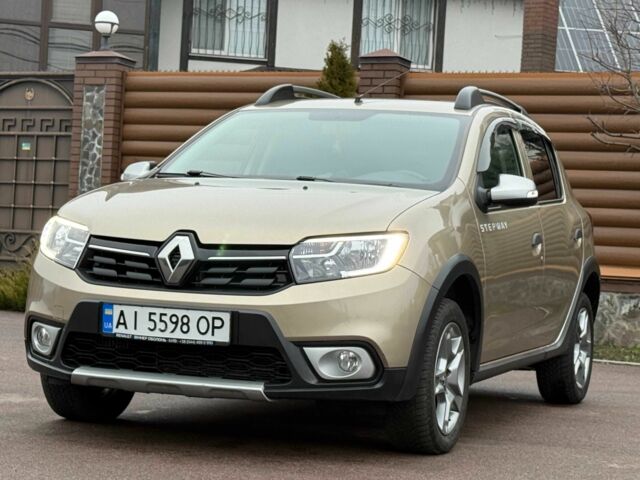 Коричневый Рено Сандеро, объемом двигателя 0.9 л и пробегом 64 тыс. км за 10800 $, фото 1 на Automoto.ua