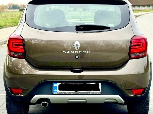 Коричневый Рено Сандеро, объемом двигателя 0 л и пробегом 78 тыс. км за 10999 $, фото 4 на Automoto.ua