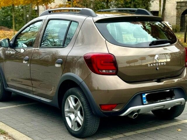 Коричневый Рено Сандеро, объемом двигателя 0 л и пробегом 78 тыс. км за 10999 $, фото 5 на Automoto.ua