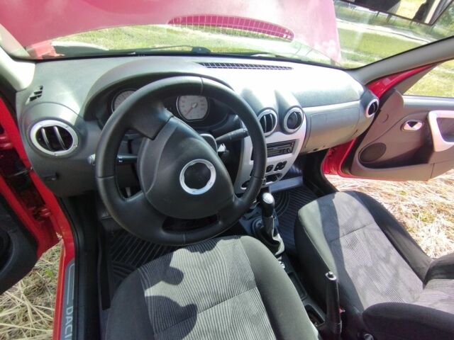 Червоний Рено Сандеро, об'ємом двигуна 1.6 л та пробігом 232 тис. км за 4600 $, фото 9 на Automoto.ua
