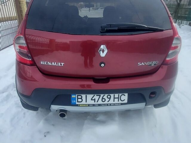 Червоний Рено Сандеро, об'ємом двигуна 1.6 л та пробігом 113 тис. км за 6500 $, фото 4 на Automoto.ua