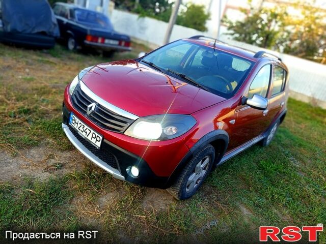 Червоний Рено Сандеро, об'ємом двигуна 1.6 л та пробігом 250 тис. км за 4800 $, фото 4 на Automoto.ua
