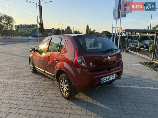 Рено Сандеро 2011 в Львове на Automoto.ua Красный Рено Сандеро, объемом двигателя 1.39 л и пробегом 252 тыс. км за 3700 $, фото 6 на Automoto.ua