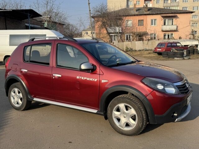 Красный Рено Сандеро, объемом двигателя 1.6 л и пробегом 76 тыс. км за 7000 $, фото 4 на Automoto.ua