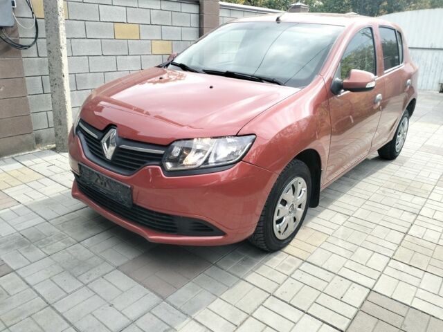 Красный Рено Сандеро, объемом двигателя 1.46 л и пробегом 216 тыс. км за 7300 $, фото 2 на Automoto.ua