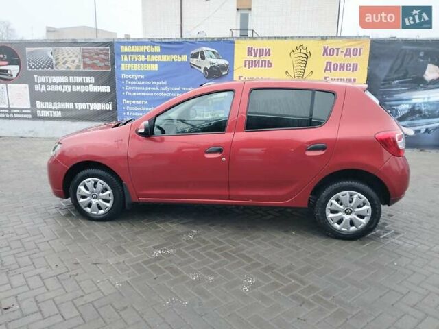Красный Рено Сандеро, объемом двигателя 1.46 л и пробегом 216 тыс. км за 7777 $, фото 7 на Automoto.ua