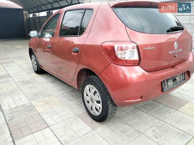 Красный Рено Сандеро, объемом двигателя 1.46 л и пробегом 216 тыс. км за 7700 $, фото 11 на Automoto.ua
