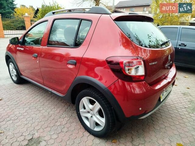 Красный Рено Сандеро, объемом двигателя 1.46 л и пробегом 80 тыс. км за 7777 $, фото 8 на Automoto.ua