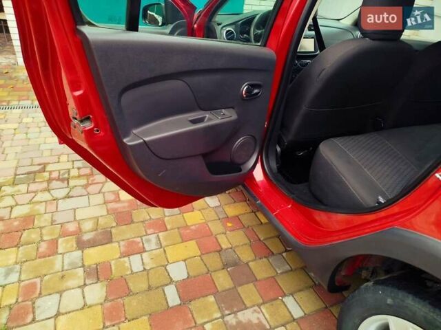 Красный Рено Сандеро, объемом двигателя 1.46 л и пробегом 80 тыс. км за 7777 $, фото 26 на Automoto.ua