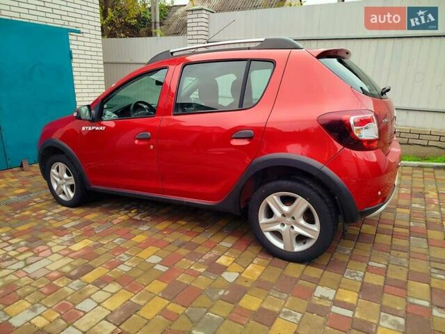 Красный Рено Сандеро, объемом двигателя 1.46 л и пробегом 80 тыс. км за 7777 $, фото 2 на Automoto.ua