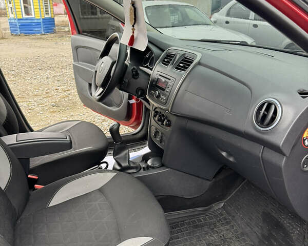 Красный Рено Сандеро, объемом двигателя 1.46 л и пробегом 141 тыс. км за 8800 $, фото 12 на Automoto.ua