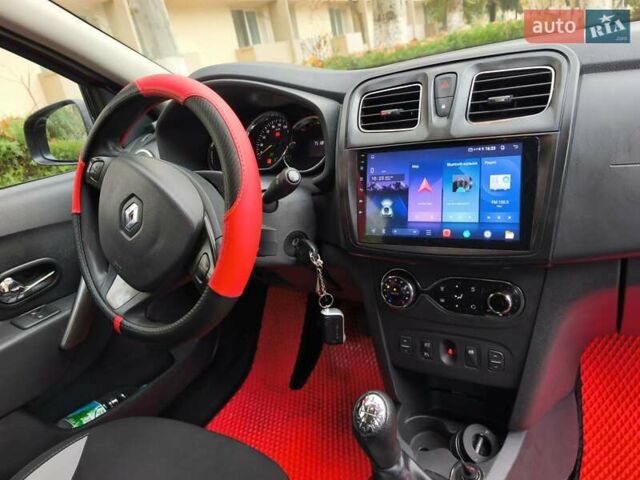 Червоний Рено Сандеро, об'ємом двигуна 1.46 л та пробігом 75 тис. км за 8500 $, фото 9 на Automoto.ua