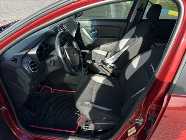 Красный Рено Сандеро, объемом двигателя 1.6 л и пробегом 84 тыс. км за 10900 $, фото 10 на Automoto.ua