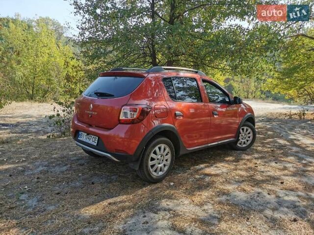 Червоний Рено Сандеро, об'ємом двигуна 1.6 л та пробігом 88 тис. км за 9500 $, фото 3 на Automoto.ua