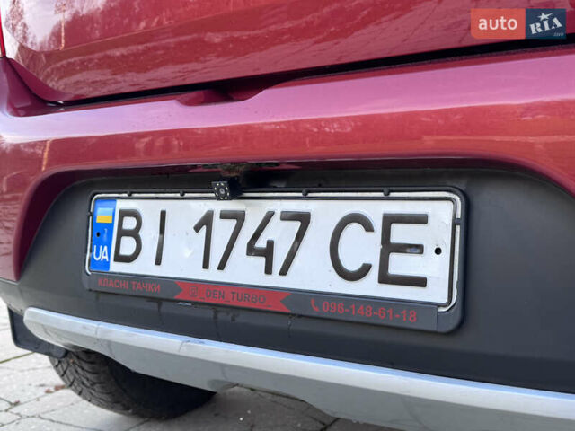 Красный Рено Сандеро, объемом двигателя 1.6 л и пробегом 88 тыс. км за 8799 $, фото 8 на Automoto.ua