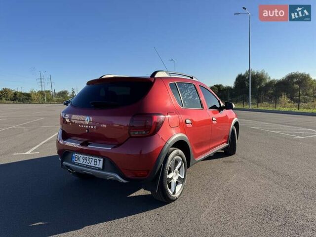 Красный Рено Сандеро, объемом двигателя 1.46 л и пробегом 62 тыс. км за 9500 $, фото 7 на Automoto.ua