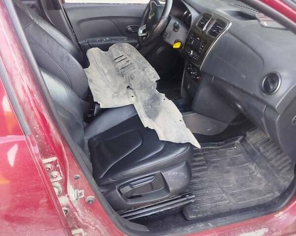 Красный Рено Сандеро, объемом двигателя 1.46 л и пробегом 260 тыс. км за 3950 $, фото 6 на Automoto.ua