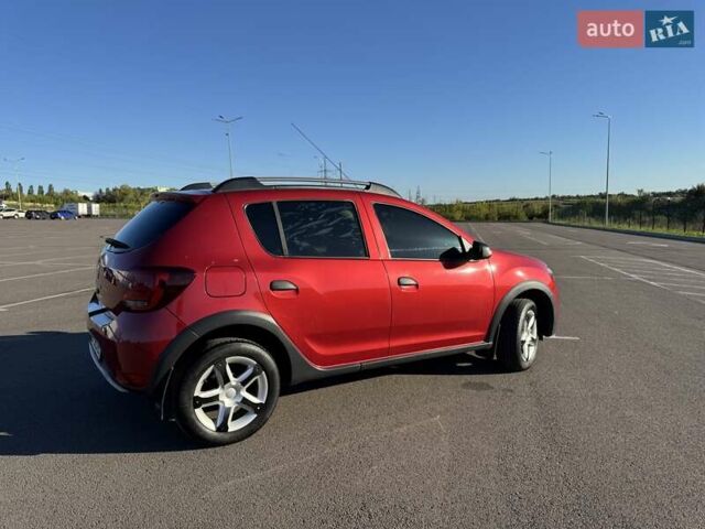 Красный Рено Сандеро, объемом двигателя 1.46 л и пробегом 62 тыс. км за 9500 $, фото 8 на Automoto.ua