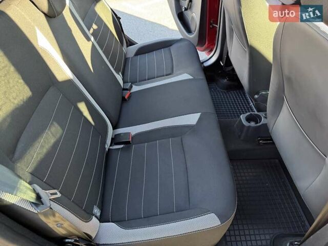 Красный Рено Сандеро, объемом двигателя 1.46 л и пробегом 62 тыс. км за 9500 $, фото 13 на Automoto.ua