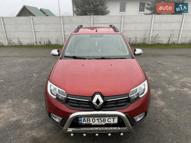 Красный Рено Сандеро, объемом двигателя 1.5 л и пробегом 94 тыс. км за 10700 $, фото 12 на Automoto.ua