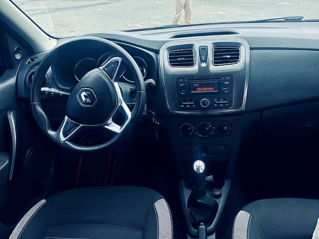 Красный Рено Сандеро, объемом двигателя 1.5 л и пробегом 125 тыс. км за 7900 $, фото 7 на Automoto.ua