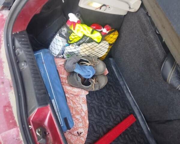 Красный Рено Сандеро, объемом двигателя 1.46 л и пробегом 260 тыс. км за 3950 $, фото 10 на Automoto.ua