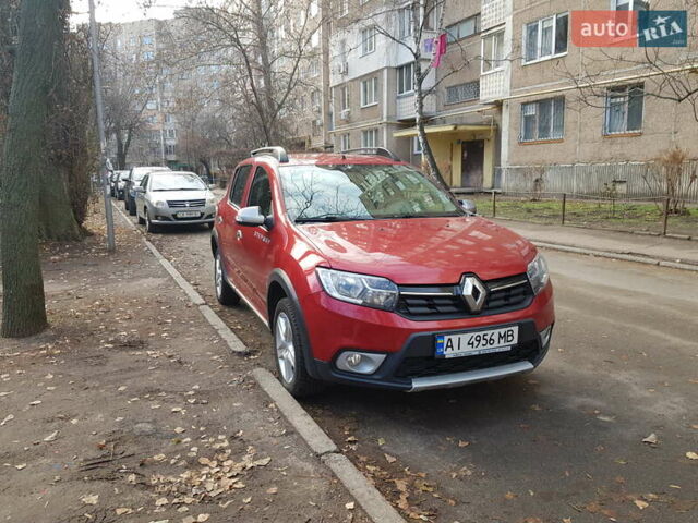 Красный Рено Сандеро, объемом двигателя 1.46 л и пробегом 166 тыс. км за 8900 $, фото 2 на Automoto.ua