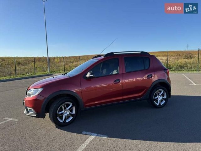 Красный Рено Сандеро, объемом двигателя 1.46 л и пробегом 62 тыс. км за 9500 $, фото 3 на Automoto.ua