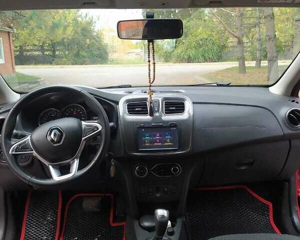 Рено Сандеро 2018 в Днепре (Днепропетровске) на Automoto.ua Красный Рено Сандеро, объемом двигателя 0.9 л и пробегом 66 тыс. км за 9900 $, фото 7 на Automoto.ua