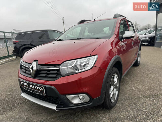 Червоний Рено Сандеро, об'ємом двигуна 0.9 л та пробігом 75 тис. км за 8890 $, фото 1 на Automoto.ua