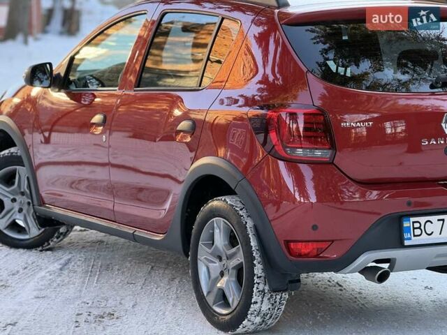 Красный Рено Сандеро, объемом двигателя 1.46 л и пробегом 55 тыс. км за 12250 $, фото 6 на Automoto.ua