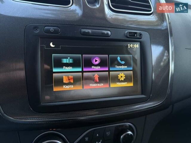 Красный Рено Сандеро, объемом двигателя 1.46 л и пробегом 55 тыс. км за 12250 $, фото 30 на Automoto.ua