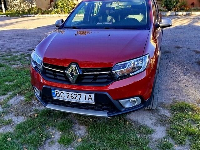 Рено Сандеро 2019 в Каменце-Подольском на Automoto.ua Красный Рено Сандеро, объемом двигателя 0.9 л и пробегом 49 тыс. км за 10700 $, фото 2 на Automoto.ua