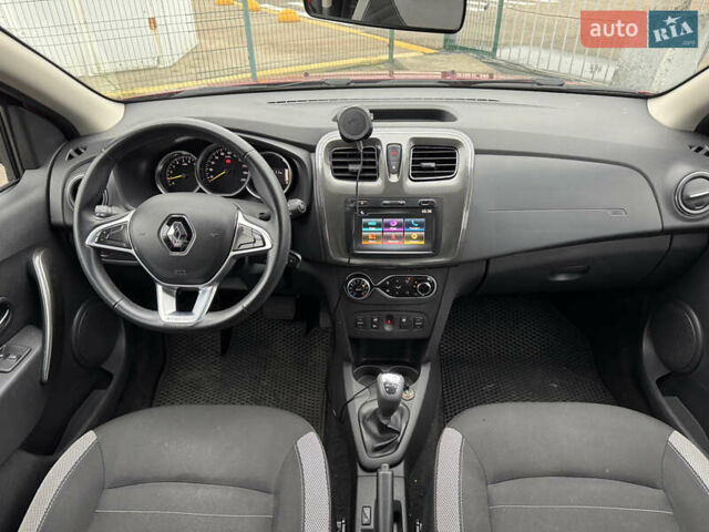 Червоний Рено Сандеро, об'ємом двигуна 0.9 л та пробігом 75 тис. км за 8890 $, фото 22 на Automoto.ua