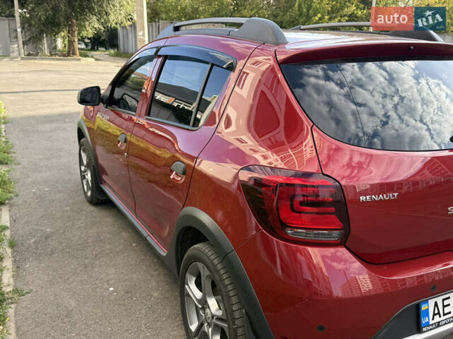 Красный Рено Сандеро, объемом двигателя 1.46 л и пробегом 107 тыс. км за 12000 $, фото 8 на Automoto.ua