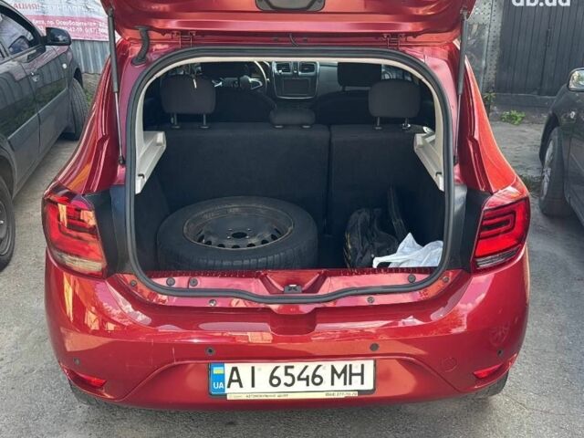 Красный Рено Сандеро, объемом двигателя 1 л и пробегом 78 тыс. км за 7800 $, фото 3 на Automoto.ua