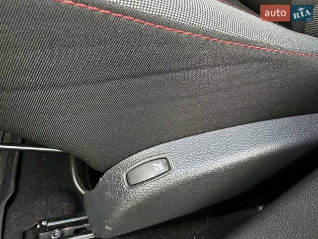 Красный Рено Сандеро, объемом двигателя 0.9 л и пробегом 91 тыс. км за 11990 $, фото 17 на Automoto.ua