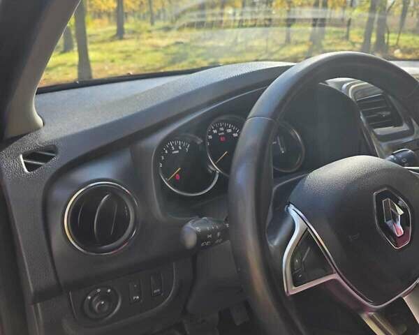 Червоний Рено Сандеро, об'ємом двигуна 0.9 л та пробігом 65 тис. км за 11500 $, фото 14 на Automoto.ua