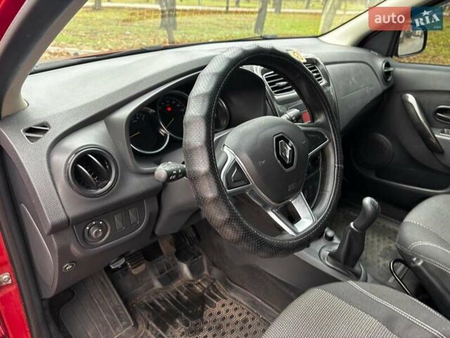 Красный Рено Сандеро, объемом двигателя 1 л и пробегом 43 тыс. км за 9880 $, фото 21 на Automoto.ua