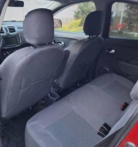 Червоний Рено Сандеро, об'ємом двигуна 0.9 л та пробігом 65 тис. км за 11500 $, фото 21 на Automoto.ua