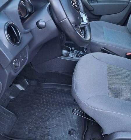 Червоний Рено Сандеро, об'ємом двигуна 0.9 л та пробігом 65 тис. км за 11500 $, фото 23 на Automoto.ua