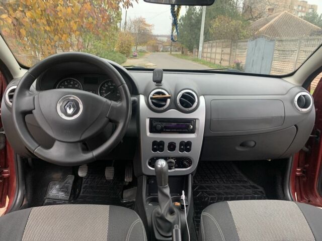 Червоний Рено Сандеро, об'ємом двигуна 1.6 л та пробігом 2 тис. км за 5000 $, фото 4 на Automoto.ua