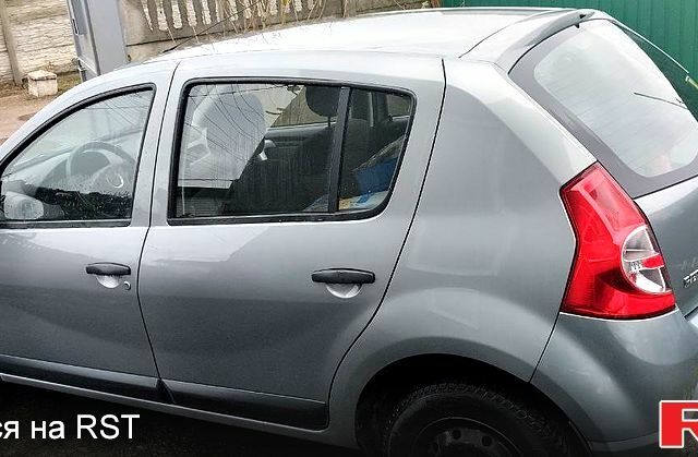 Рено Сандеро, об'ємом двигуна 1.4 л та пробігом 70 тис. км за 7000 $, фото 6 на Automoto.ua