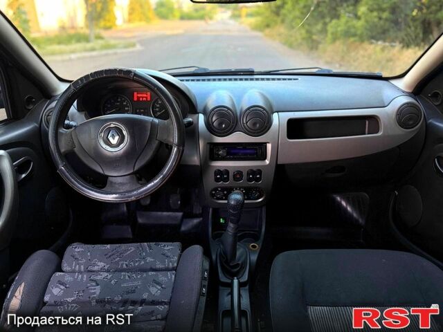 Рено Сандеро, объемом двигателя 1.4 л и пробегом 286 тыс. км за 3500 $, фото 2 на Automoto.ua