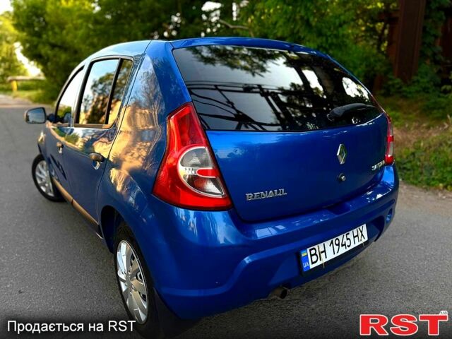 Рено Сандеро, объемом двигателя 1.4 л и пробегом 286 тыс. км за 3500 $, фото 1 на Automoto.ua
