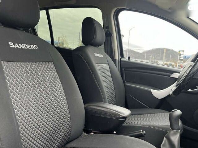 Рено Сандеро, об'ємом двигуна 1.6 л та пробігом 137 тис. км за 7200 $, фото 18 на Automoto.ua