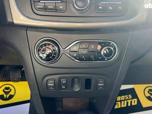 Рено Сандеро, об'ємом двигуна 1.5 л та пробігом 191 тис. км за 7900 $, фото 11 на Automoto.ua